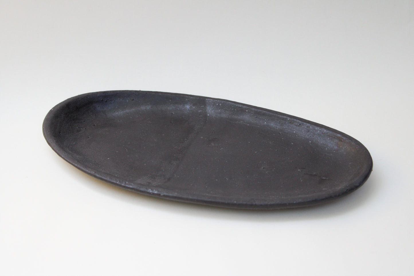 Black Oval Plate